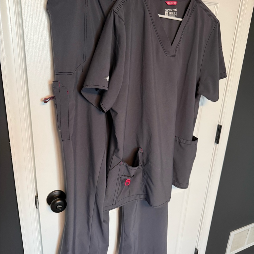 Carhartt Force Modern Fit Scrub Set.